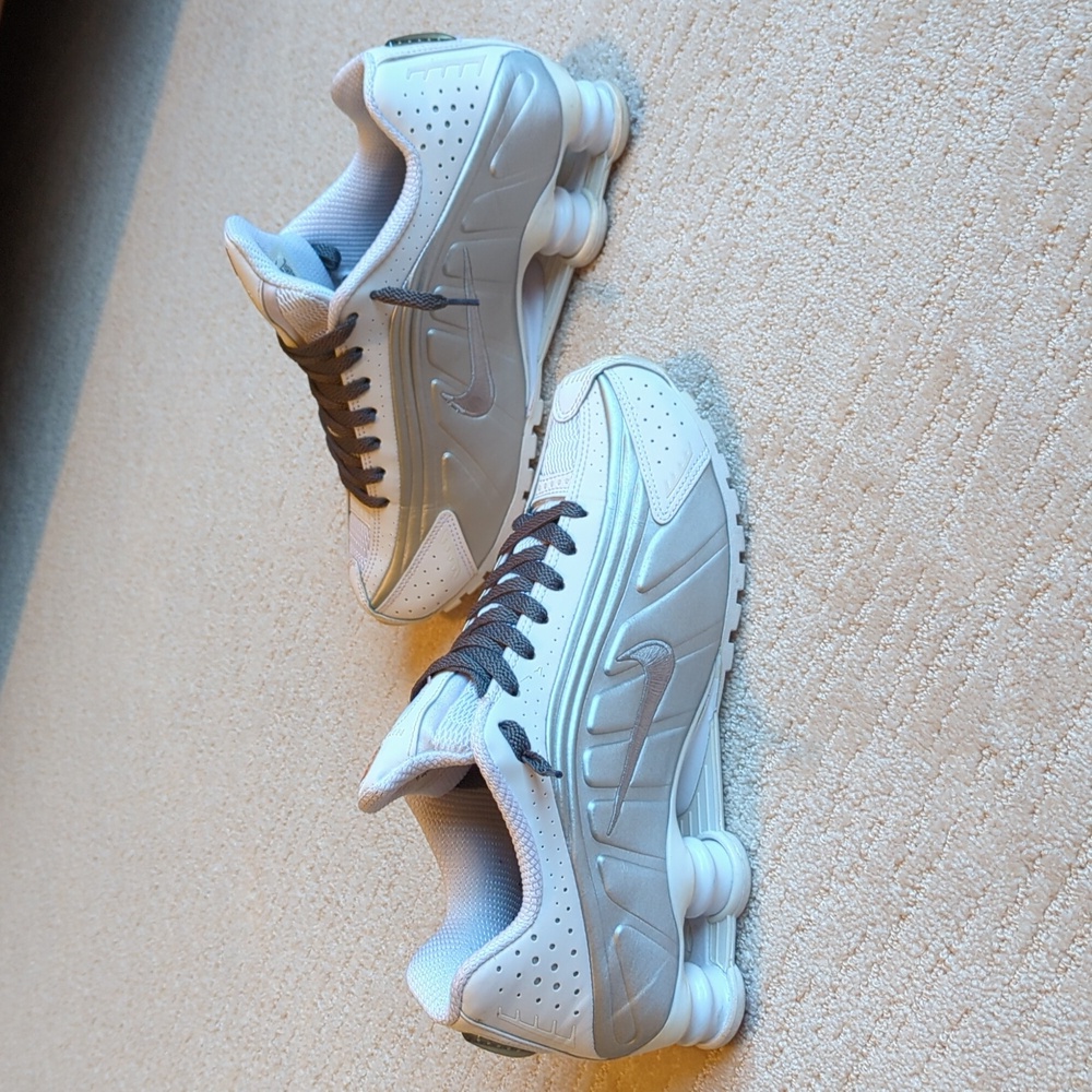 Nike Shox R4 - Picture 6 of 7